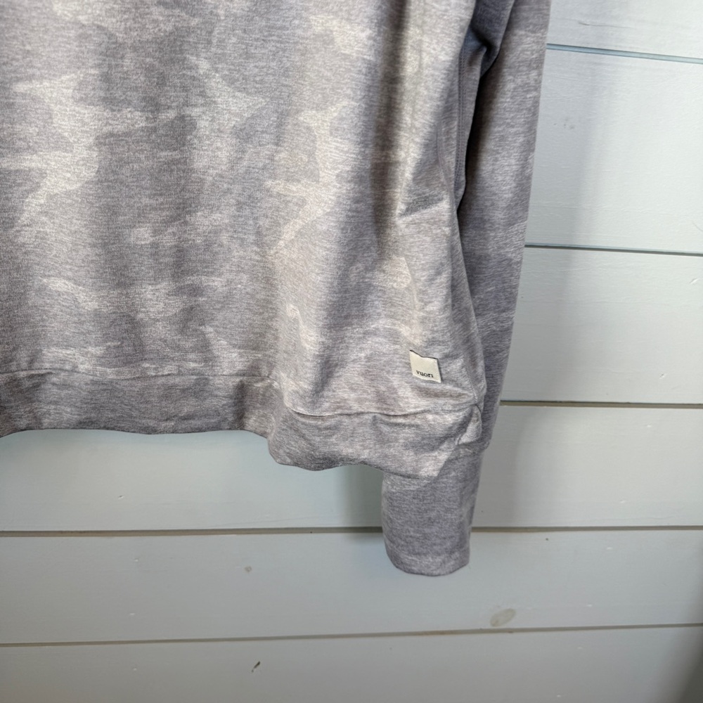 Vuori halo essential hoodie light gray‎ camo women's size large - Picture 3 of 4